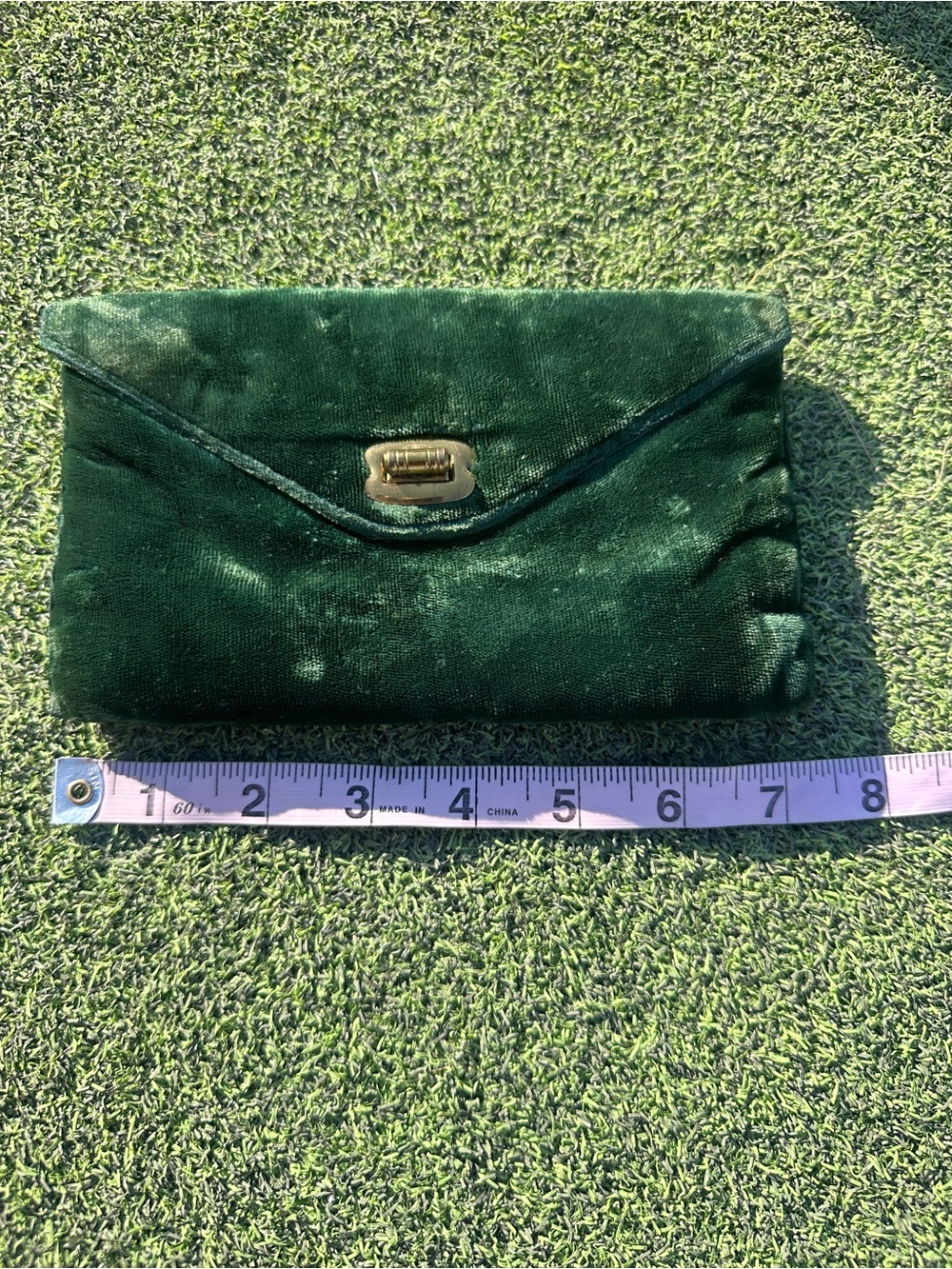 VINTAGE Emerald Green Velvet Envelope Clutch Gold Tone - Picture 8 of 9